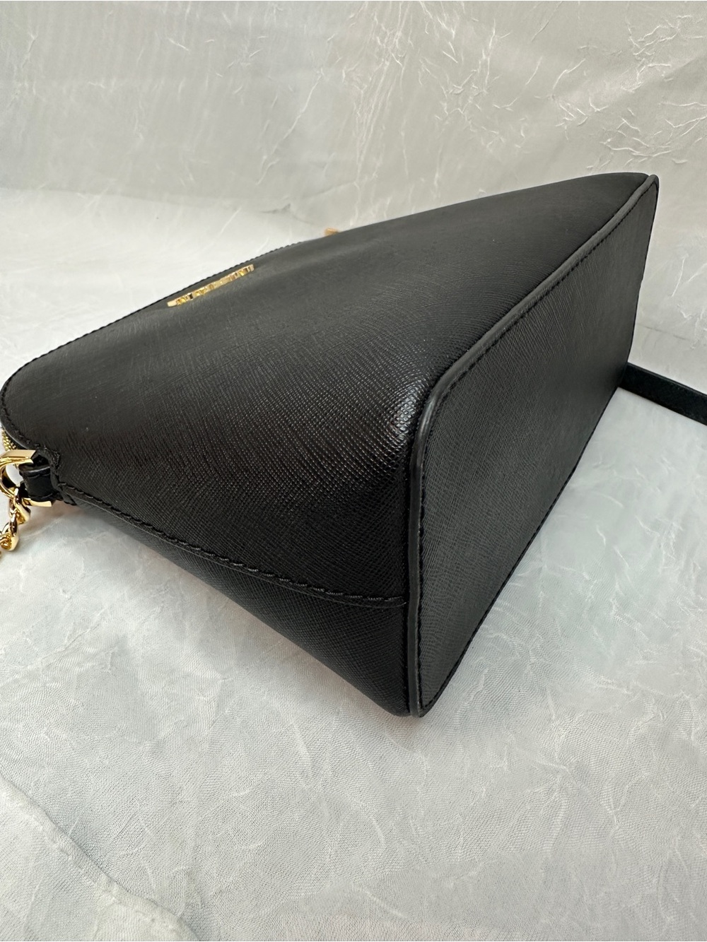 Michael Kors Cindy Black Crossbody with Gold Hardware - Picture 4 of 6